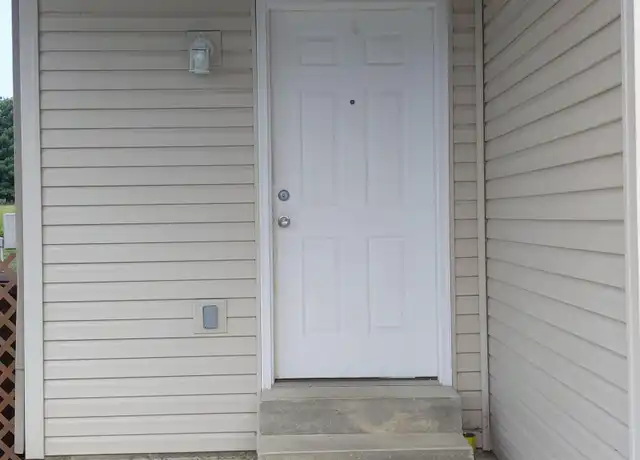 Property at 70 Cambridge Dr Unit 19, Georgetown, OH, 45121, 3 beds, 2 baths, [object Object]