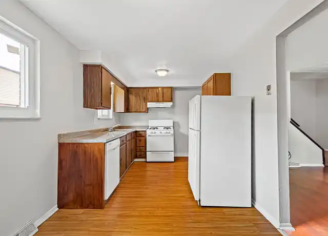 Property at 1569 Cathell Rd Apt D3, Pittsburgh, PA, 15236, 2 beds, 1 bath, [object Object]