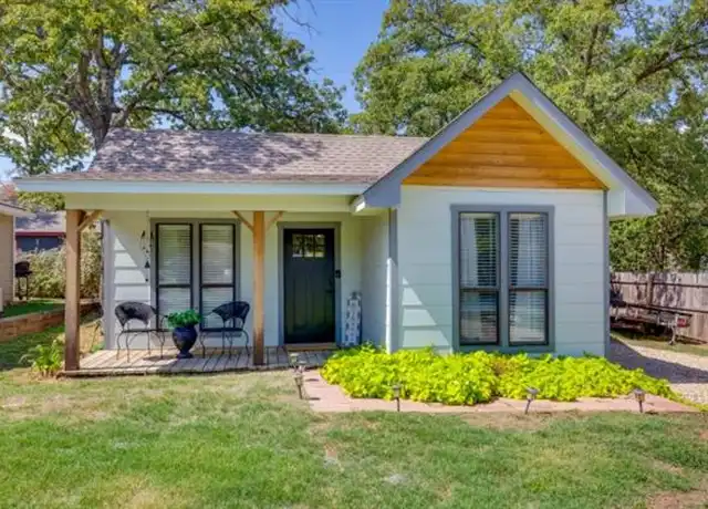 Property at 536 Western Hills Trl, Granbury, TX, 76049, 2 beds, 1 bath, [object Object]