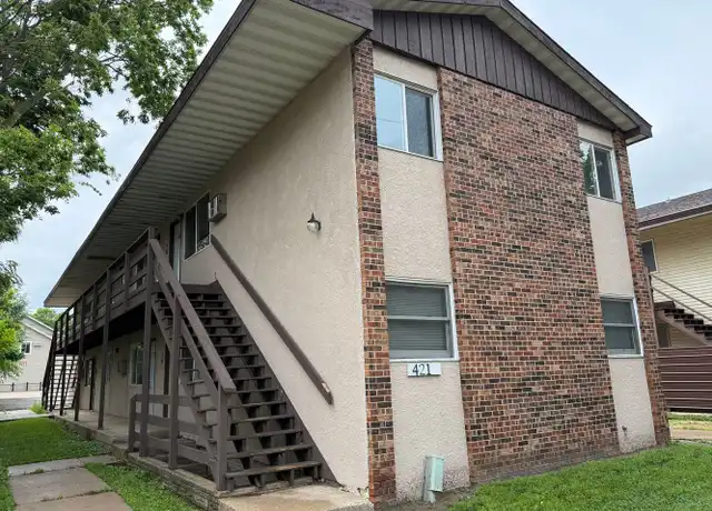 Property at 1400 Pine St Unit 421, La Crosse, WI, 54601, 2 beds, 1 bath, [object Object]