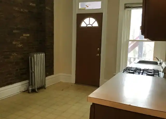 Property at 215 Woodbine St Unit 2R, Harrisburg, PA, 17110, 1 bed, 1 bath, [object Object]