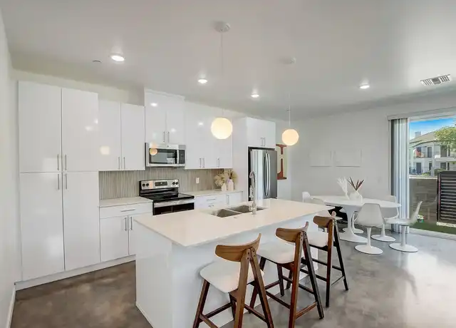 Property at St. Moritz - 225 N Pleasant Dr, Chandler, AZ, 85225, 3 beds, 3.5 baths, [object Object]