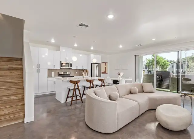 Photo of 225 N Pleasant Dr, Chandler, AZ 85225