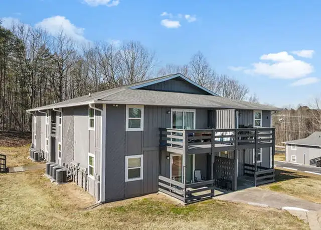 Photo of 1400 Pilgrim Mill Rd, Cumming, GA 30040