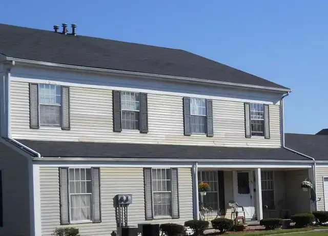 Property at Colonial Meadows Townhouses - 128 Fox Hill Ln, Elyria, OH, 44035, 2 beds, 1 bath, [object Object]