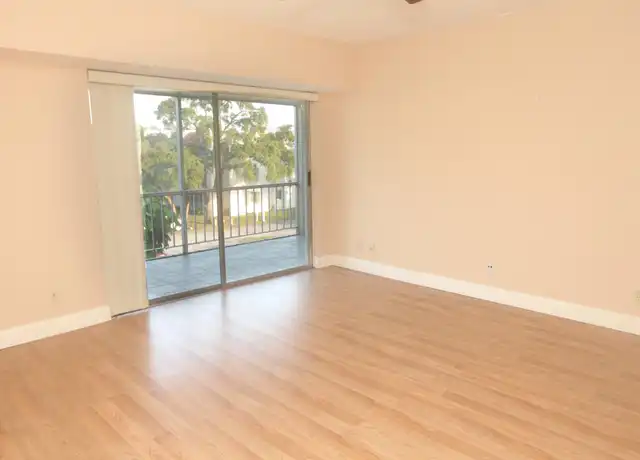Property at 632 NW 13th St #35, Boca Raton, FL, 33486, 1 bed, 1 bath, [object Object]