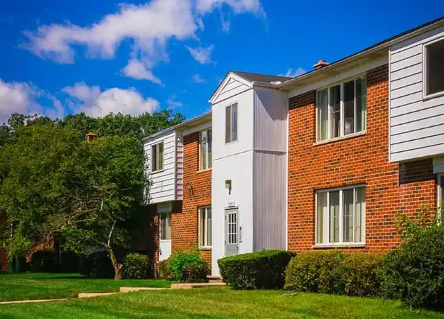 Property at Harlo Apartments - 31499 Mound Rd, Warren, MI, 48092, 1 bed, 1 bath, [object Object]