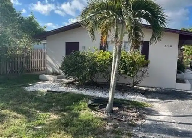 Property at 690 109th Ave N, Naples, FL, 34108, 1 bed, 1 bath, [object Object]