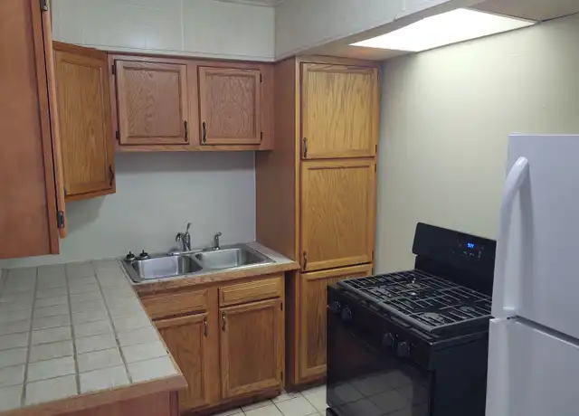 Property at 1302 20th St Unit 1, Rock Island, IL, 61201, 1 bed, 1 bath, [object Object]