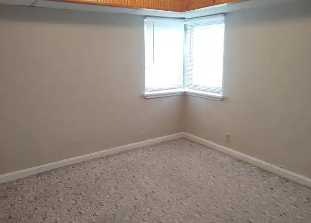 Property at 1302 20th St Unit 1, Rock Island, IL, 61201, 1 bed, 1 bath, [object Object]
