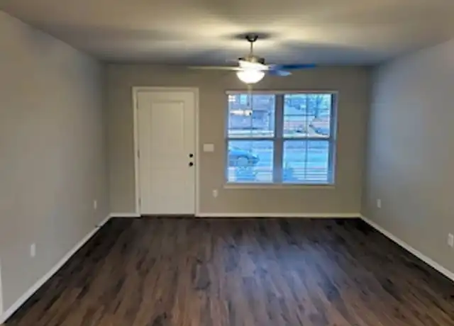 Property at 1707 Montclair Ave, Siloam Springs, AR, 72761, 3 beds, 2 baths, [object Object]