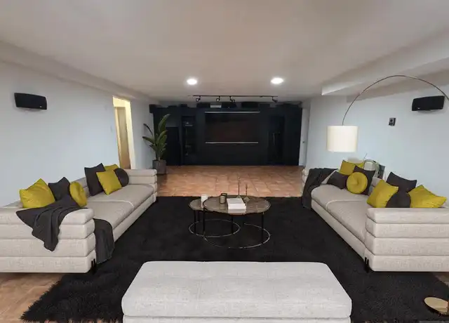 Property at 86 Keer Ave, Newark, NJ, 07112, 6 beds, 3.5 baths, [object Object]