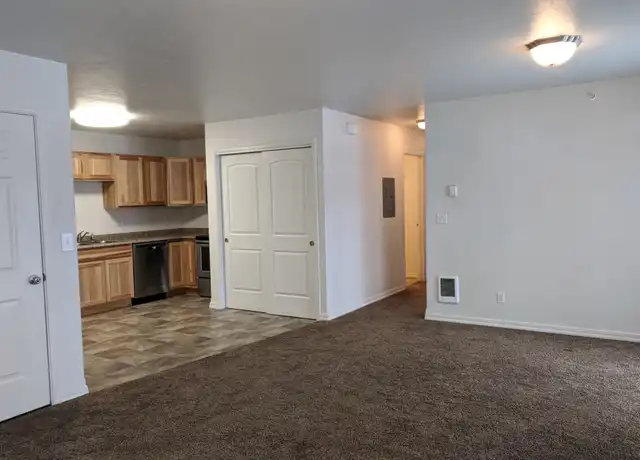 Property at 8 Diane Rd Unit 2, Columbia Falls, MT, 59912, 3 beds, 2 baths, [object Object]
