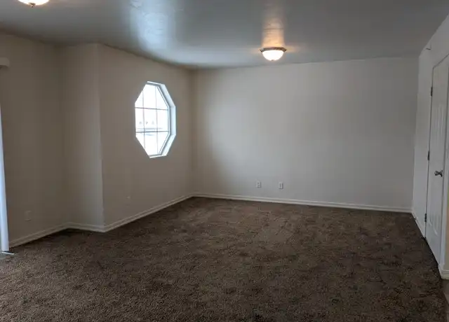 Property at 8 Diane Rd Unit 2, Columbia Falls, MT, 59912, 3 beds, 2 baths, [object Object]