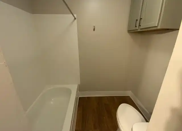Property at 1728 W 1st St Unit 8, Duluth, MN, 55806, 2 beds, 1 bath, [object Object]