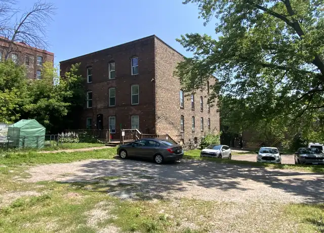 Property at 1728 W 1st St Unit 9, Duluth, MN, 55806, 1 bed, 1 bath, [object Object]