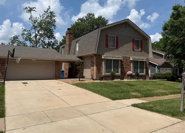 Property at 1941 Squires Way Ct, Chesterfield, MO, 63017, 4 beds, 3.5 baths, [object Object]