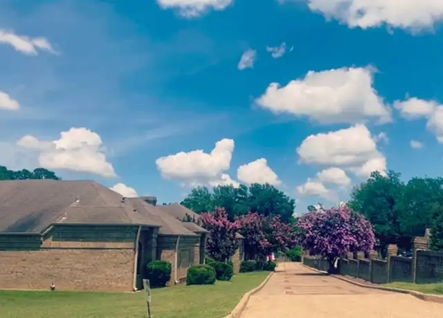 Property at 206 Cambridge Rd, Tyler, TX, 75703, 3 beds, 2 baths, [object Object]