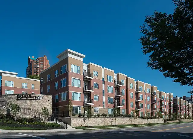 Property at Delta Flats - 427 Delta Ave, Cincinnati, OH, 45226, 1 bed, 1 bath, [object Object]