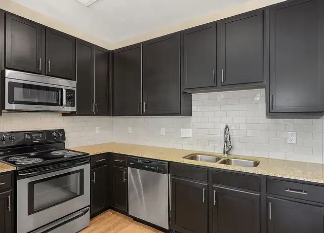 Property at Delta Flats - 427 Delta Ave, Cincinnati, OH, 45226, 1 bed, 1 bath, [object Object]