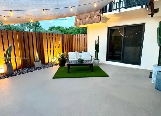Property at 12006 SW 9th Mnr, Davie, FL, 33325, 3 beds, 2.5 baths, [object Object]