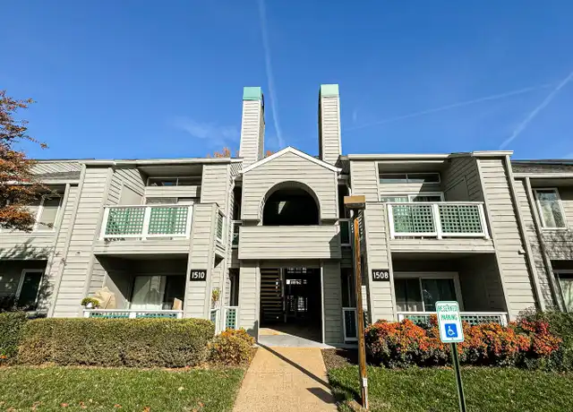 Property at 1510 Summerchase Ct Unit D, Reston, VA, 20194, 1 bed, 1 bath, [object Object]