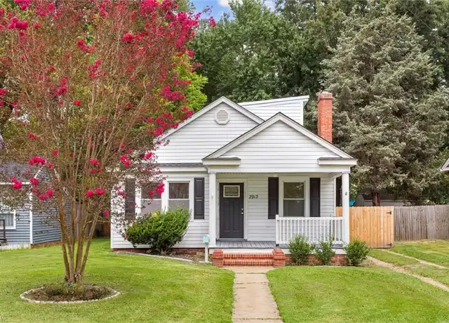 Property at 2913 Sir Walter Ln, Hampton, VA, 23661, 3 beds, 2 baths, [object Object]