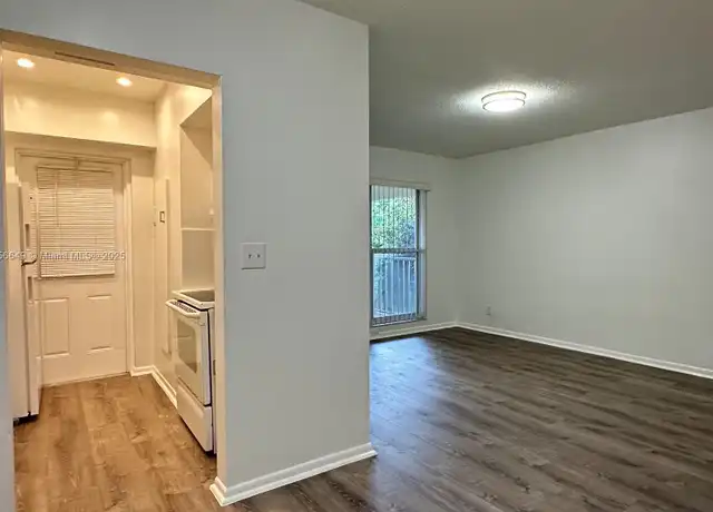 Property at 2822 Van Buren St #208, Hollywood, FL, 33020, 1 bed, 1 bath, [object Object]