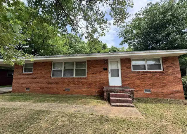 Property at 410 Arthur St NW, Huntsville, AL, 35805, 3 beds, 1.5 baths, [object Object]