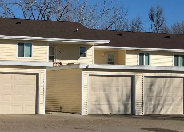 Property at 1704 NW Pine Rd, Ankeny, IA, 50023, 2 beds, 1 bath, [object Object]
