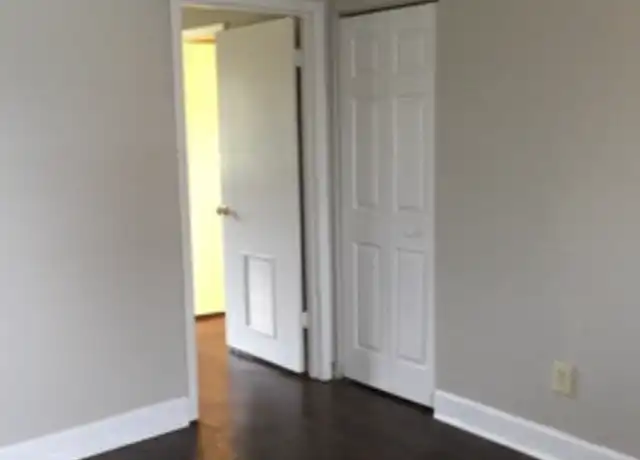 Property at 400 Golden Age Cir, White Bluff, TN, 37187, 1 bed, 1 bath, [object Object]