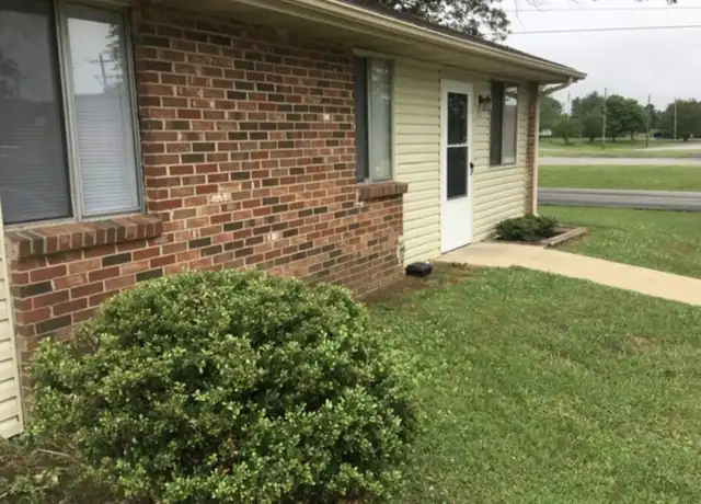 Property at 102 Golden Age Cir, White Bluff, TN, 37187, 1 bed, 1 bath, [object Object]