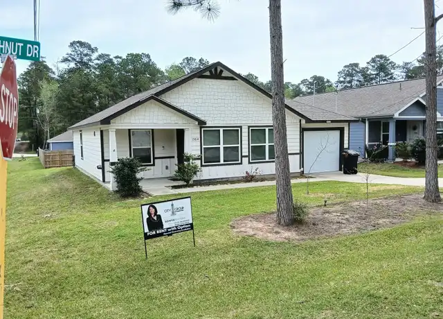 Property at 15814 Beechnut Dr, Montgomery, TX, 77356, 3 beds, 2 baths, [object Object]