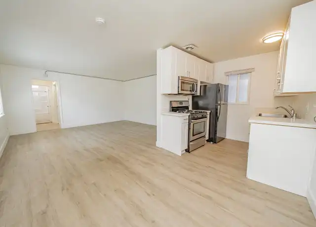 Property at 1830 6th Ave Unit 16, Oakland, CA, 94606, 1 bed, 1 bath, [object Object]