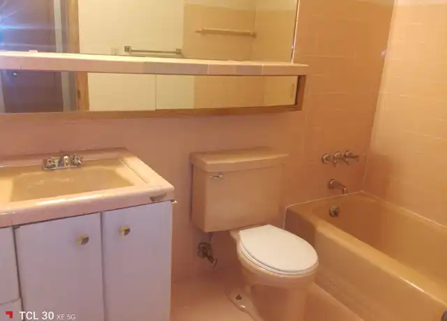 Property at 9131 W Congress St Unit 6, Milwaukee, WI, 53225, 1 bed, 1 bath, [object Object]