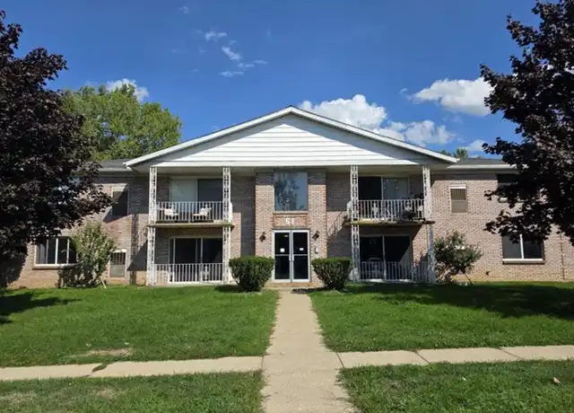 Property at 72 Oakridge Dr, West Seneca, NY, 14224, 2 beds, 1 bath, [object Object]