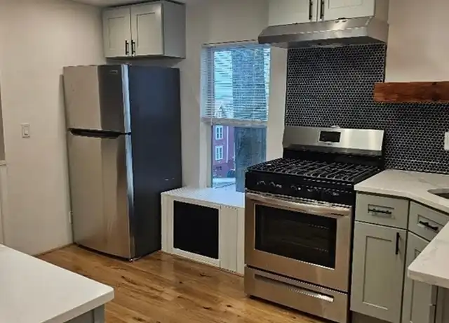 Property at 328 Maple St Unit 4, Fall River, MA, 02720, 1 bed, 1 bath, [object Object]
