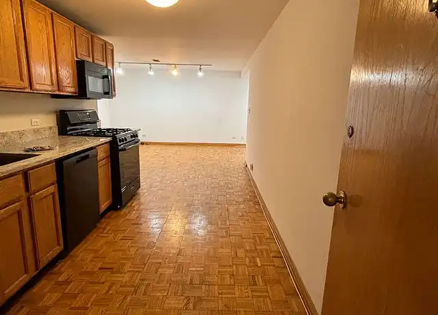 Property at 626-32 W Patterson - 626 W Patterson Ave, Chicago, IL, 60613, 1 bed, 1 bath, Contact for Price