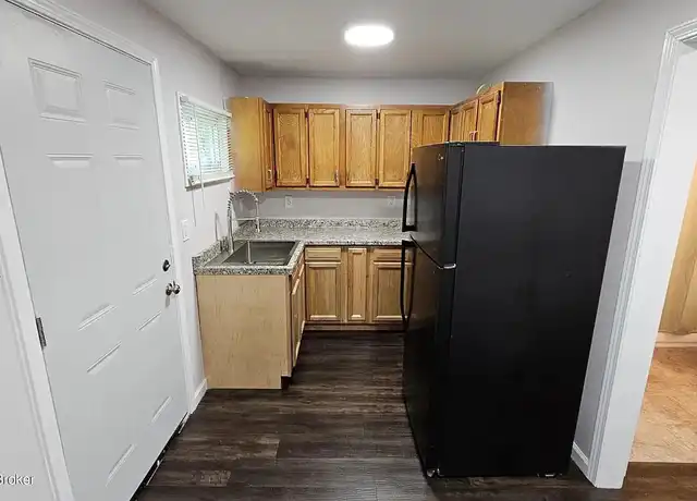 Property at 1333 S 22nd St, Louisville, KY, 40210, 2 beds, 1 bath, [object Object]