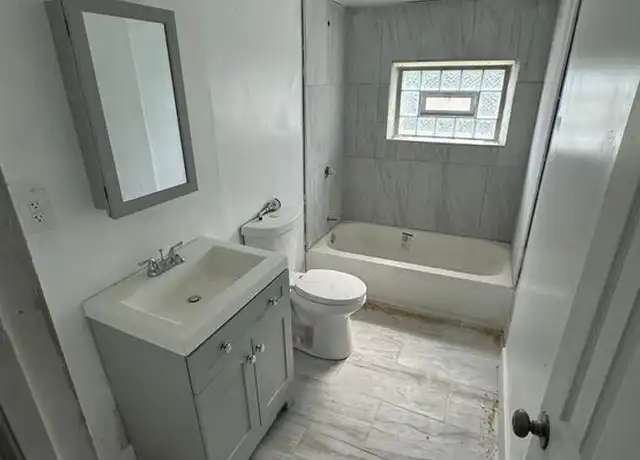 Property at 3716 Beatrice Dr, Cincinnati, OH, 45229, 3 beds, 1 bath, [object Object]