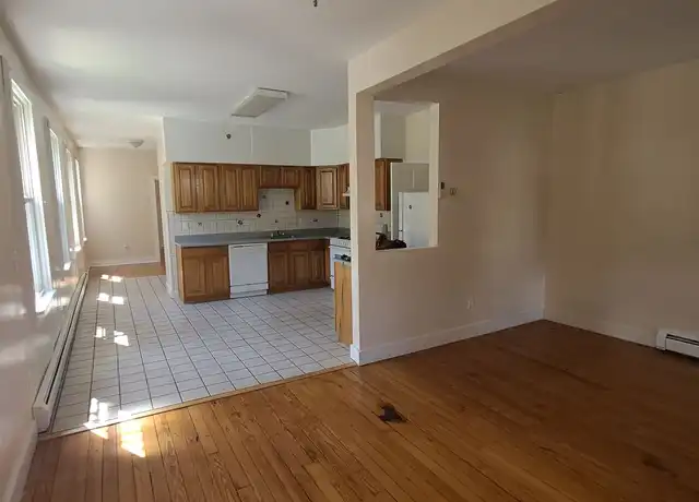 Property at 42 Parsons St Apt 1, Yonkers, NY, 10701, 2 beds, 1 bath, [object Object]