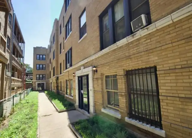 Property at 835 W Cornelia Ave, Chicago, IL, 60657, 1 bed, 1 bath, [object Object]