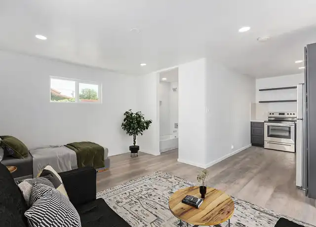 Property at Discover Urban Living at Its Best 809 N. 10th Ave, Phoenix, AZ 85007 - 809 N 10th Ave, Phoenix, AZ, 85007, 0-2 beds, 1-2 bath, [object Object]