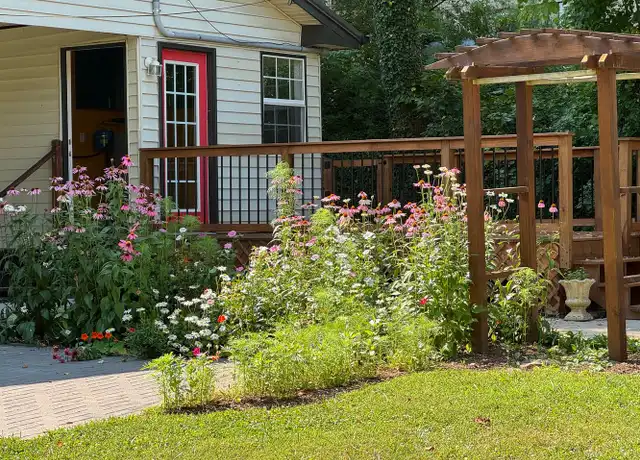 Property at 125 Raleigh Ave, Asheville, NC, 28803, 3 beds, 1.5 baths, [object Object]