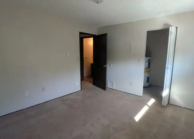 Property at 402 N G St Unit 1, Tacoma, WA, 98403, 1 bed, 1 bath, [object Object]