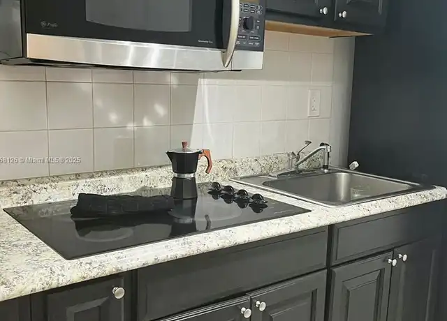 Property at 18071 Biscayne Blvd #1402, Aventura, FL, 33160, 1 bed, 1 bath, [object Object]