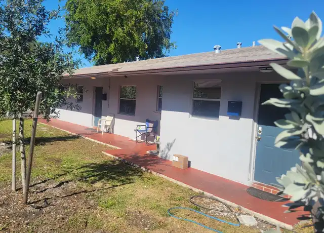 Property at 820 SW 2nd Ave Unit 3, Pompano Beach, FL, 33060, 2 beds, 1 bath, [object Object]