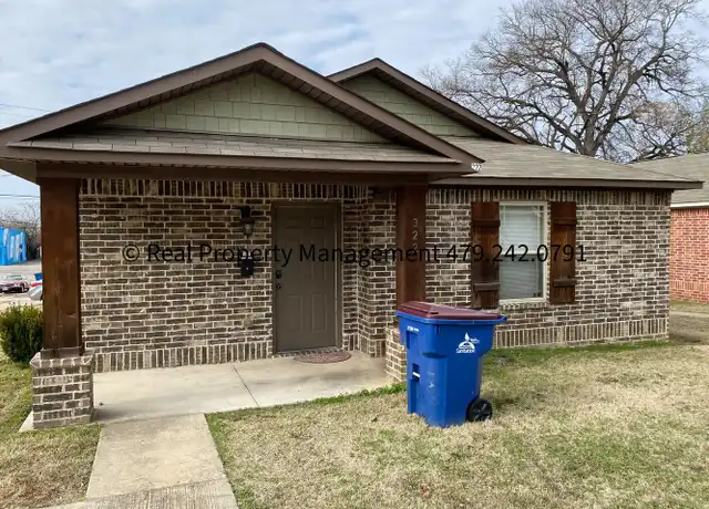 Property at 322 S 12th St, Fort Smith, AR, 72901, 2 beds, 2 baths, [object Object]