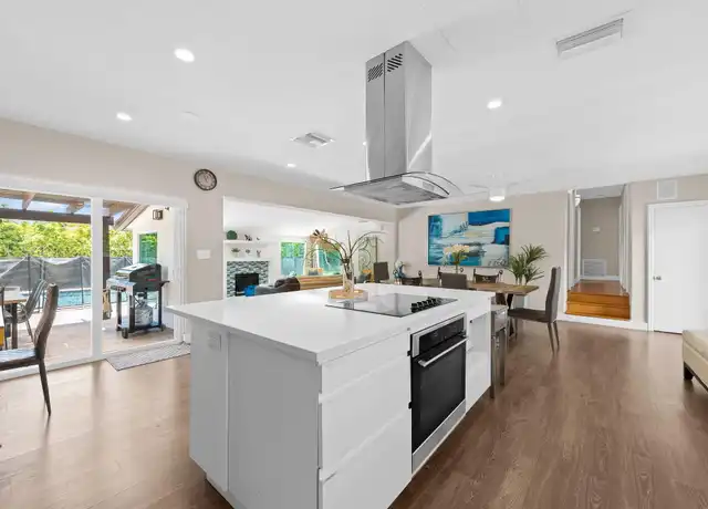 Property at 942 SE 13th Ave, Deerfield Beach, FL, 33441, 3 beds, 2 baths, [object Object]
