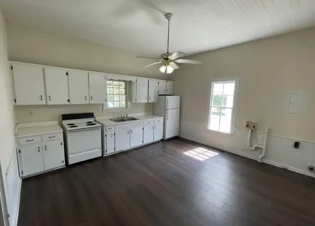 Property at 264 Kivett Rd, Lillington, NC, 27546, 1 bed, 1 bath, [object Object]